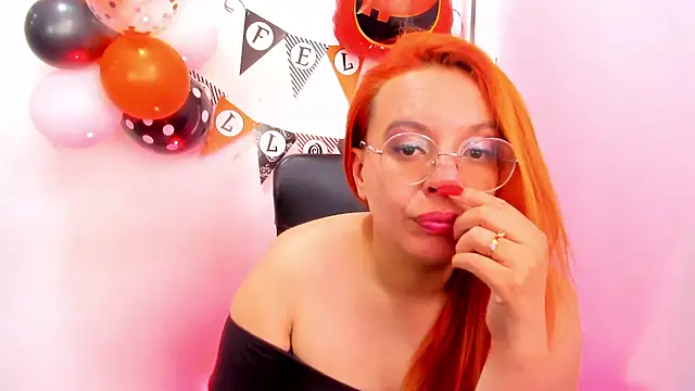 RoxieJackson online show from October 27, 2:23 pm