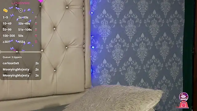 evafoxs online show from September 11, 10:54 pm