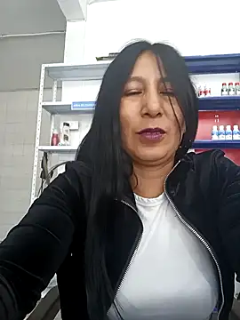 Megan jennerr online show from October 9, 4:55 pm