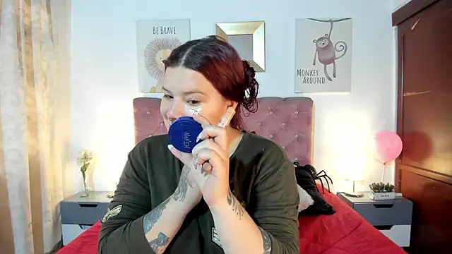 CelessteRedds online show from March 24, 12:10 pm