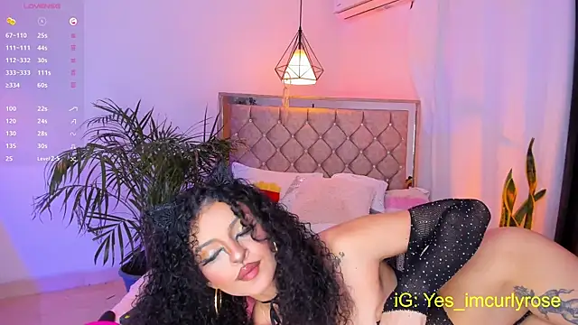 CurlyRose   online show from October 12, 12:57 am