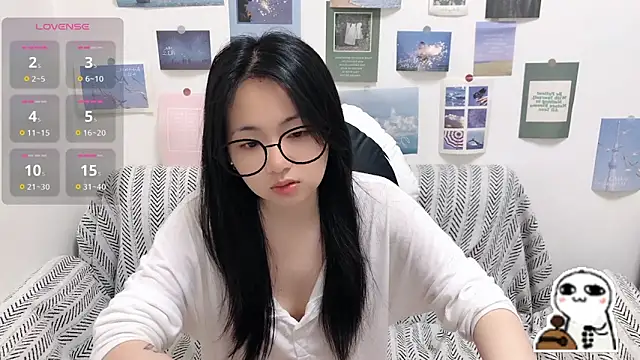 LiLiYbaby online show from April 10, 6:41 am