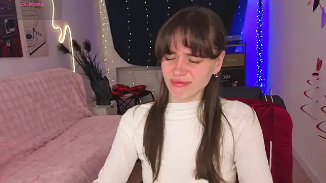 Emillias online show from February 25, 8:02 am