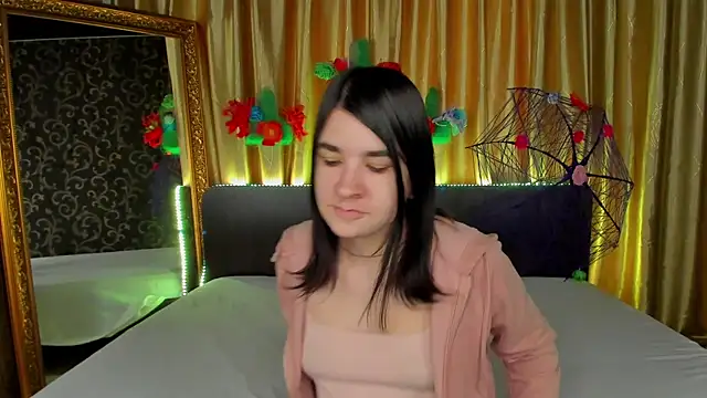  Polly Love  online show from April 5, 6:12 am