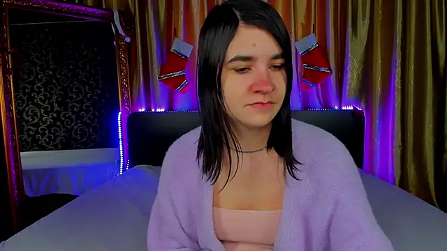  Polly Love  online show from January 18, 7:48 am