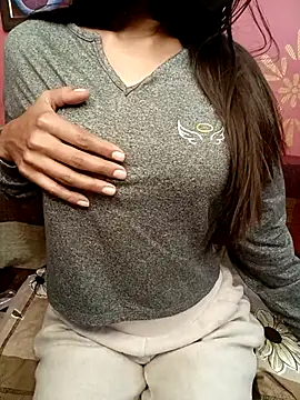 poojaji690 online show from December 3, 5:54 am