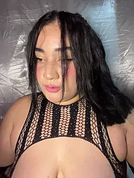 hornyalexxa online show from November 18, 2:01 am