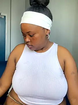 Curveysinaa online show from January 8, 8:51 am