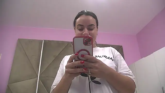 ElyzaIbarra online show from September 20, 6:01 am