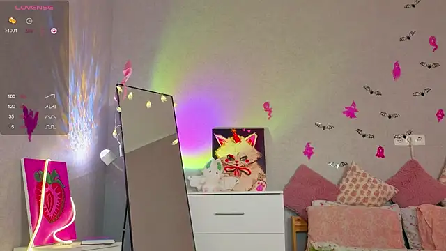 Red  Candy online show from November 8, 12:54 pm