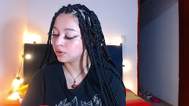 Bitsy Messy online show from July 3, 11:22 pm