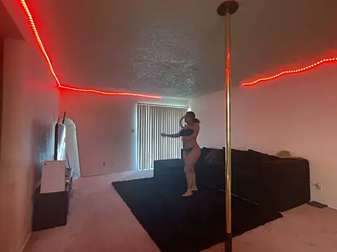 GoddessNih online show from October 20, 6:00 pm