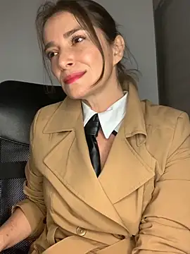 Liloo8923 online show from October 11, 3:00 am