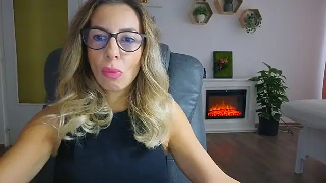 SukyGirl online show from October 16, 7:22 am