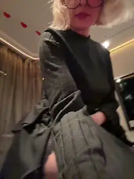 XMelissaX online show from April 4, 10:52 pm