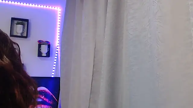 Miapeyton online show from September 10, 9:04 pm