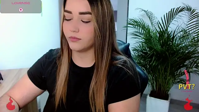 Lucia star   online show from April 6, 2:29 pm