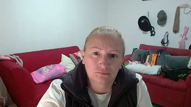 emperabigbootybigass online show from February 11, 12:28 pm