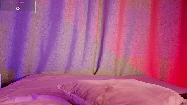 mia bonneett online show from September 13, 3:14 am