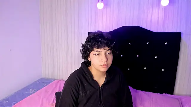 miku katsuragi online show from October 4, 5:02 am