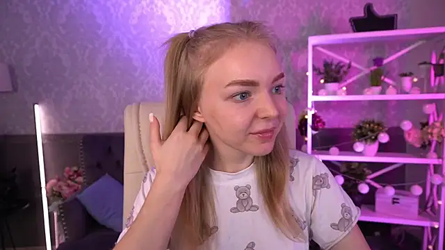 EmilySunshineS online show from September 18, 6:45 am