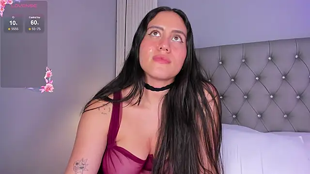 VioletthaRous online show from May 15, 11:18 pm
