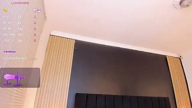 sweetsofia18 online show from September 18, 11:03 pm