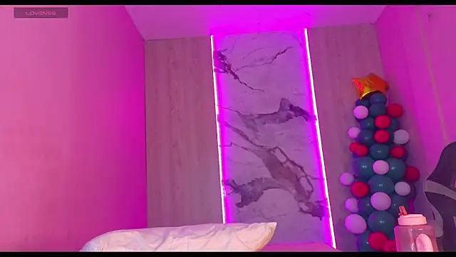 Charlotte Love10 online show from December 14, 5:24 am