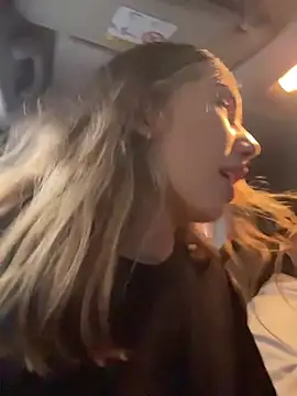 Mollymoon1 online show from February 2, 9:25 pm