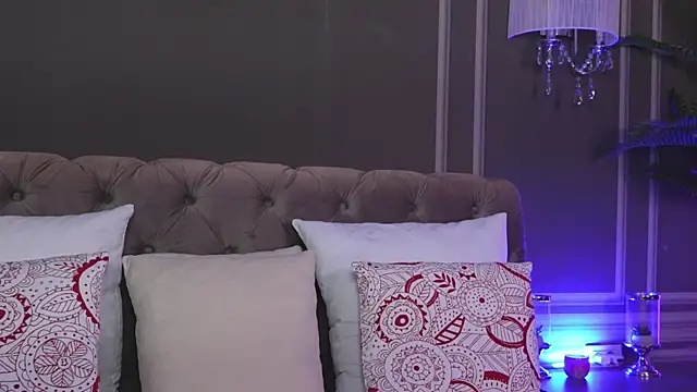 AnnieStylesx online show from October 29, 5:34 am