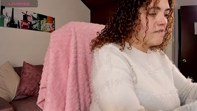 Missbrave1 online show from November 3, 8:35 pm