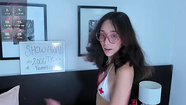 doll bella  online show from October 26, 8:26 pm