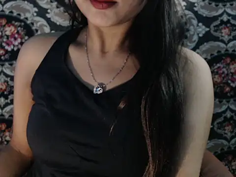 Wish Queen online show from January 12, 5:29 pm