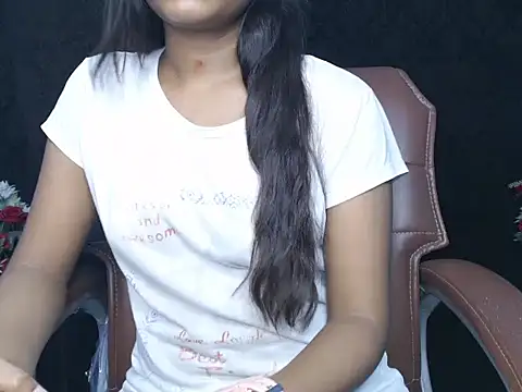 Wish Queen online show from September 22, 7:45 pm