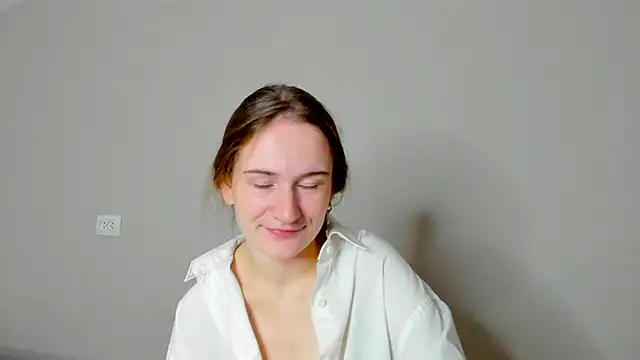 L1ittle kitty  online show from September 29, 6:18 am