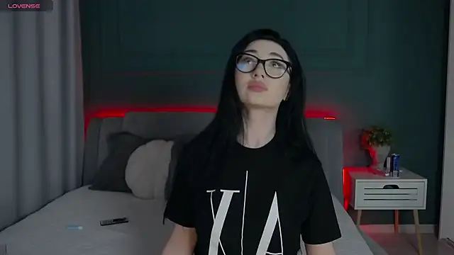 AllisonSky online show from March 22, 5:19 pm