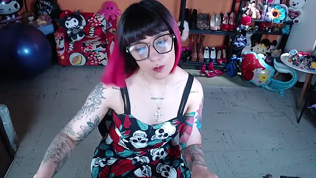 MissMiia2 online show from November 12, 2:04 pm