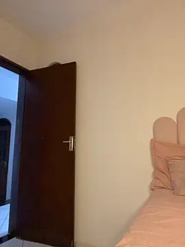 cleolimahot3 online show from November 30, 10:25 pm