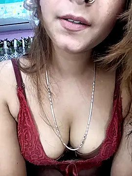 Its ur Ayesha online show from November 9, 7:54 pm