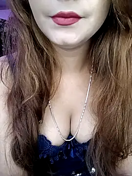 Its ur Ayesha online show from October 8, 7:07 pm