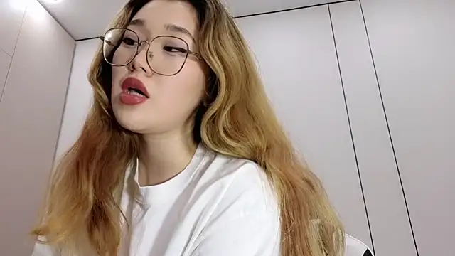 Jennatyan online show from December 20, 1:26 pm