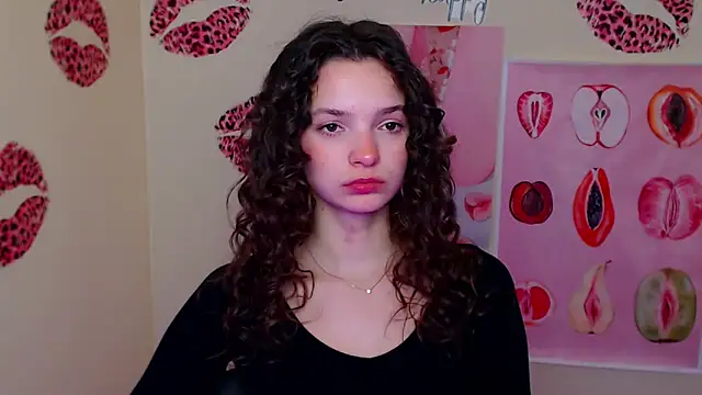  SusieSu  online show from February 17, 1:32 pm