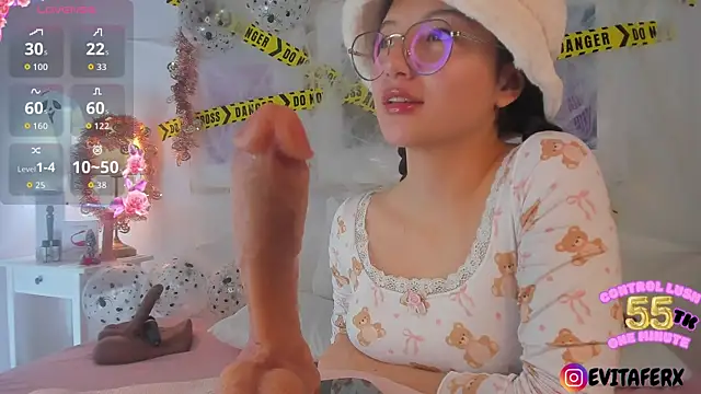 Eva depp online show from October 28, 5:30 pm