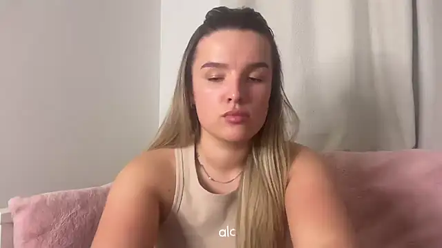maisiesmithx online show from July 31, 9:38 pm