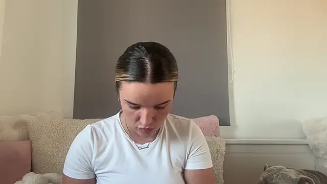 maisiesmithx online show from July 19, 6:21 pm