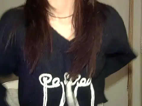 MAAYRA 09 online show from January 17, 2:13 pm