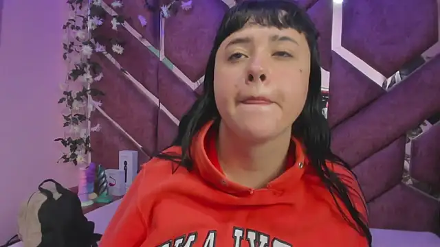 Victoria Rossy online show from February 3, 8:12 pm