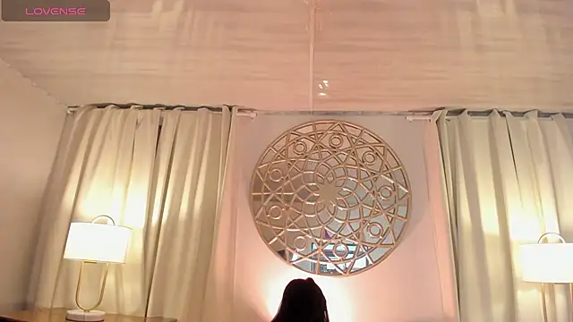 Belliinda 21 online show from March 13, 7:48 pm