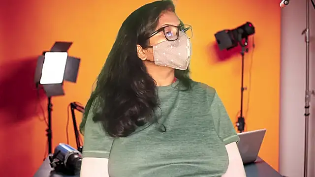 mamoni91 online show from November 7, 3:56 am