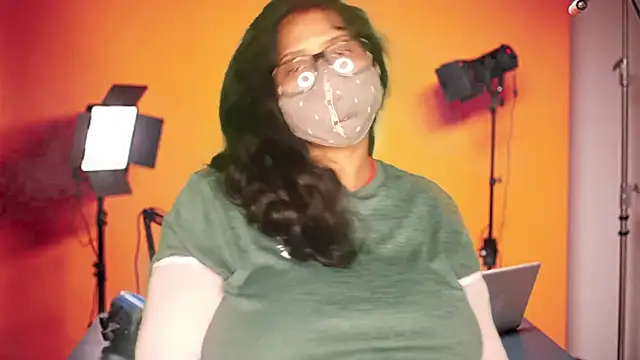 mamoni91 online show from November 13, 3:49 am